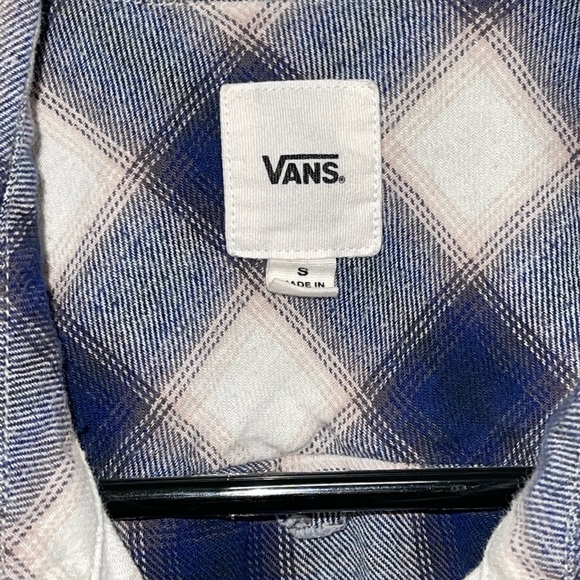 Women’s Vans Off The Wall Button Down Long Sleeve Shirt - Picture 5 of 6